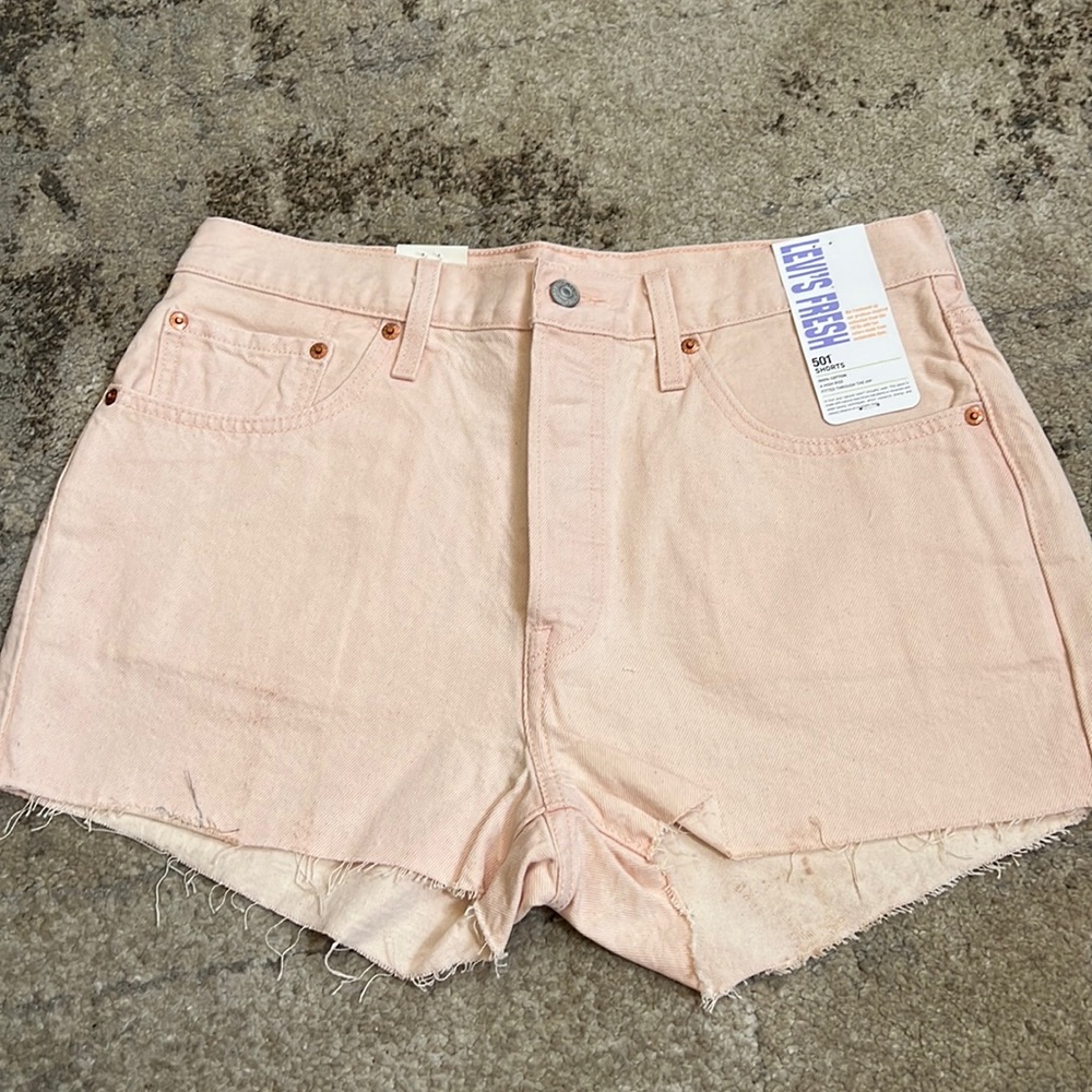 NWT LIGHT ORANGE 501 LEVI SHORTS